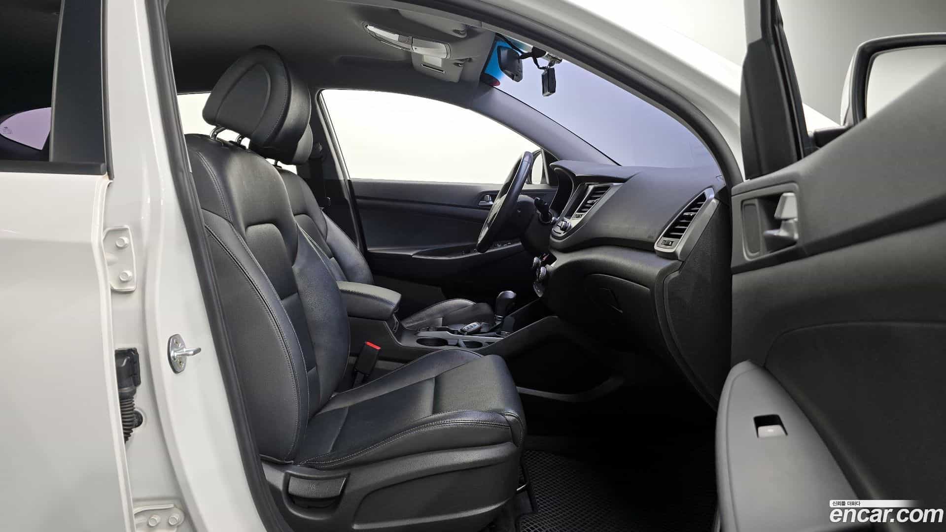 Tucson Hyundai 2017.6-INNER-036