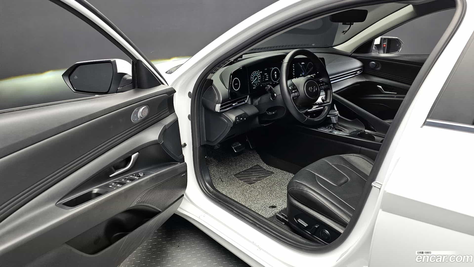 AVANTE Hyundai 2020.8-INNER-010