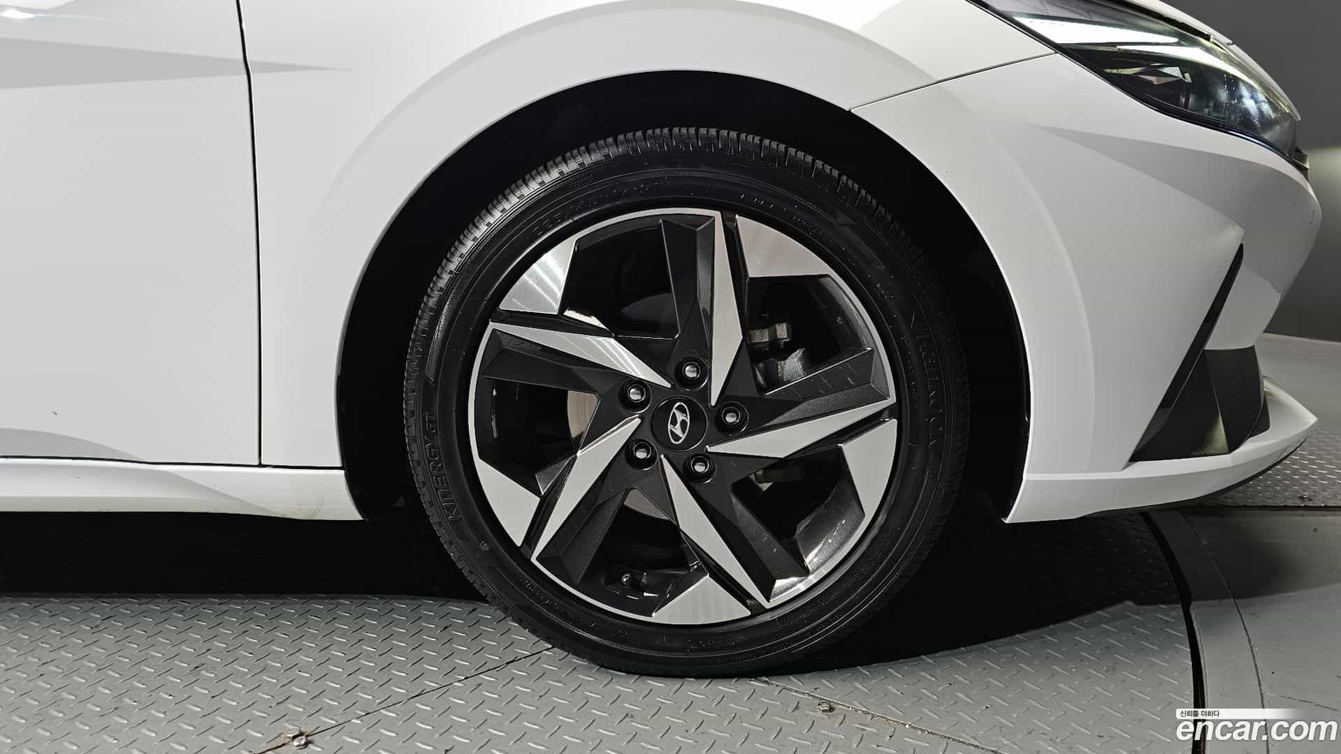 AVANTE Hyundai 2020.8-OUTER-031