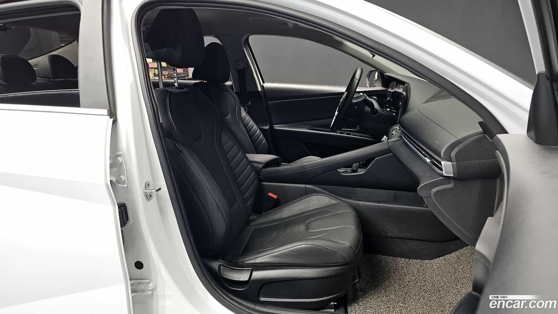 AVANTE Hyundai 2020.8-INNER-036