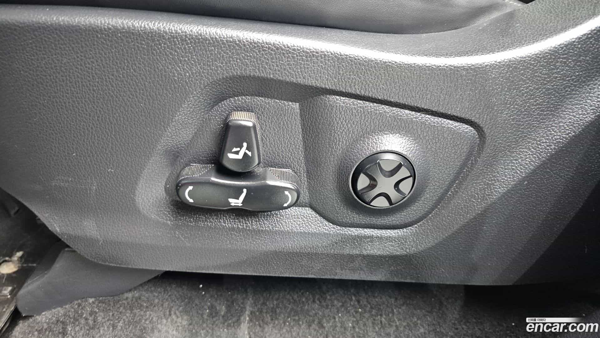 Rexton KG Mobility 2021.0-OPTION-023