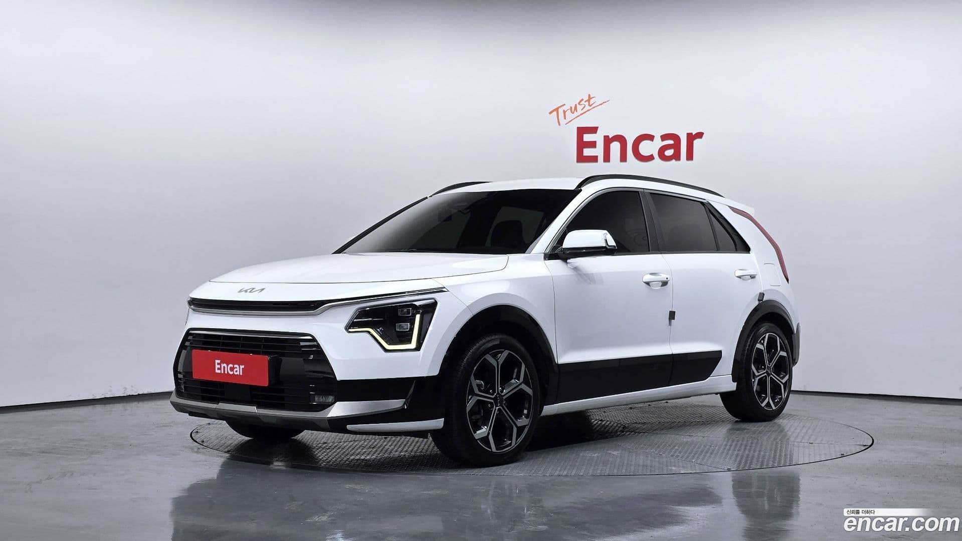 Main__Slider__Photo:Niro Kia 2022.3-0