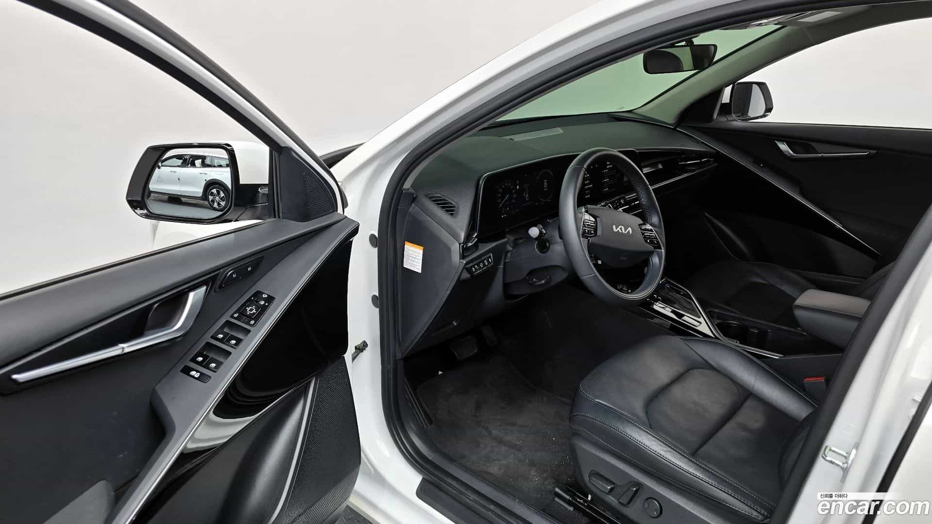 Niro Kia 2022.3-INNER-010