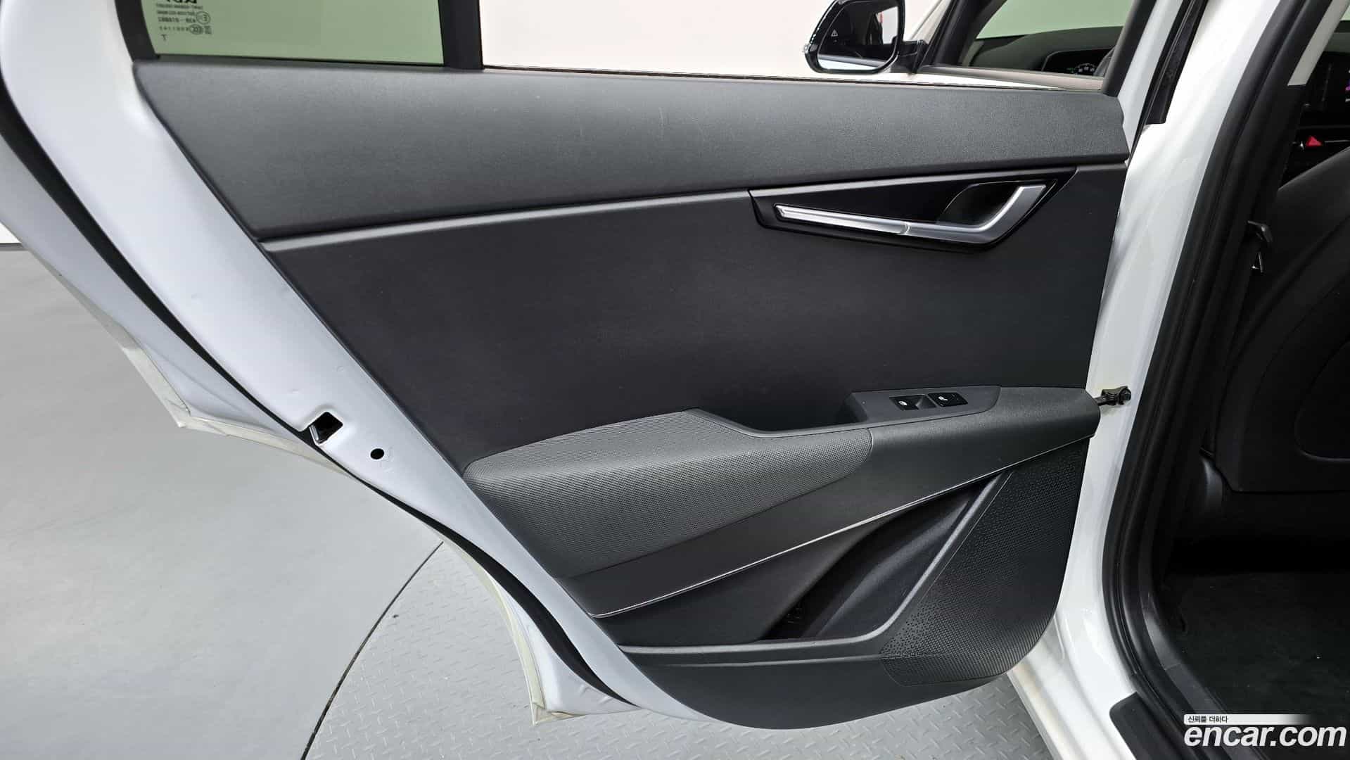 Niro Kia 2022.3-INNER-035