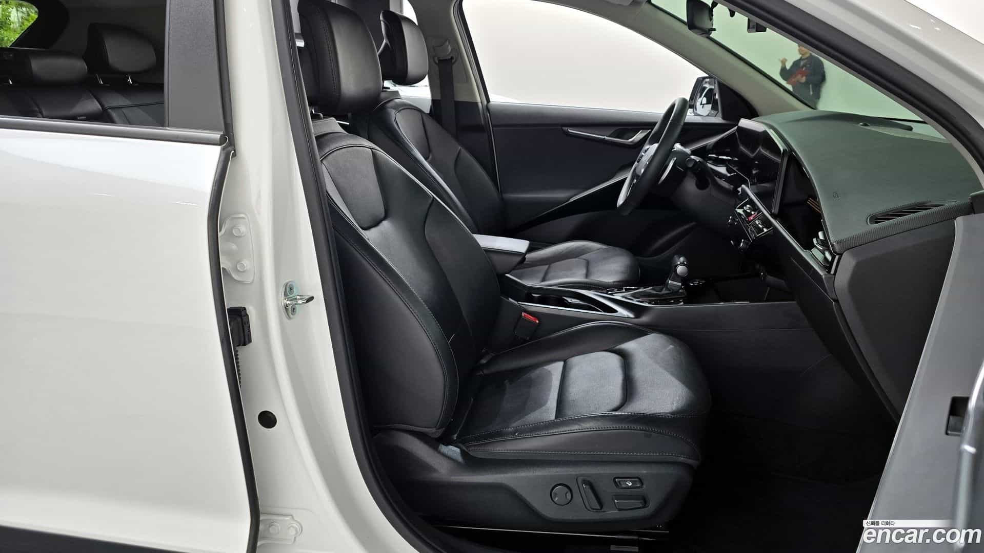 Niro Kia 2022.3-INNER-036