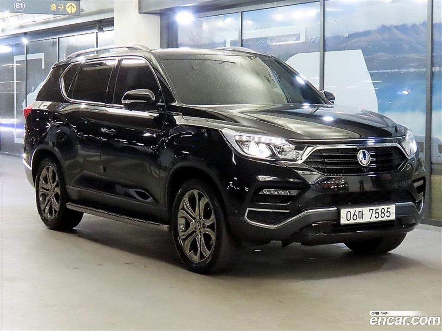 Main__Slider__Photo:Rexton KG Mobility 2017.5-0