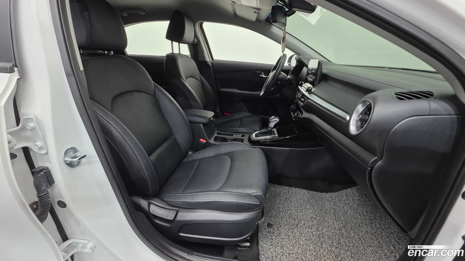 K3 Kia 2023.6-INNER-010