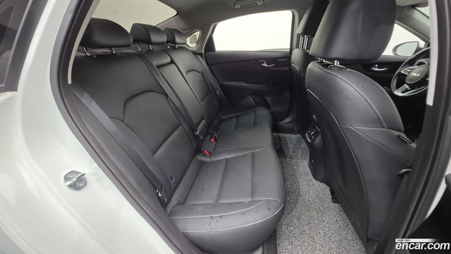 K3 Kia 2023.6-OPTION-024