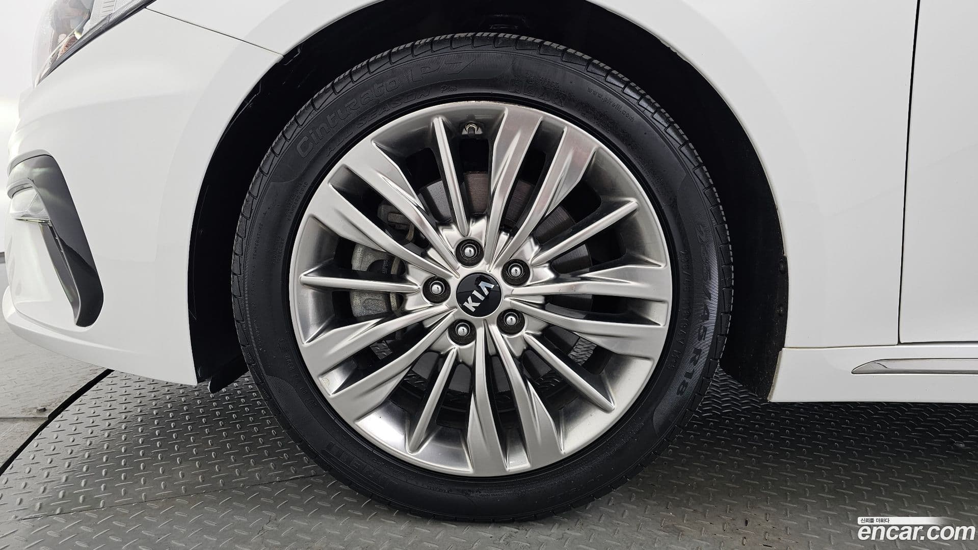 Main__Slider__Photo:K5 Kia 2019.5-4