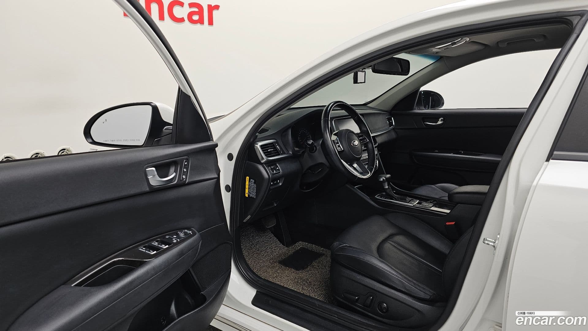 Main__Slider__Photo:K5 Kia 2019.5-9