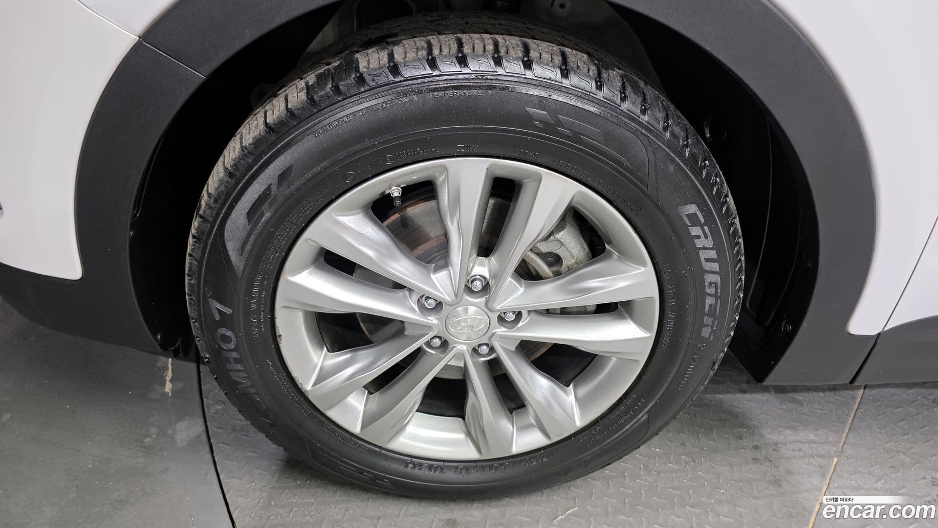Main__Slider__Photo:Santafe Hyundai 2016.2-4