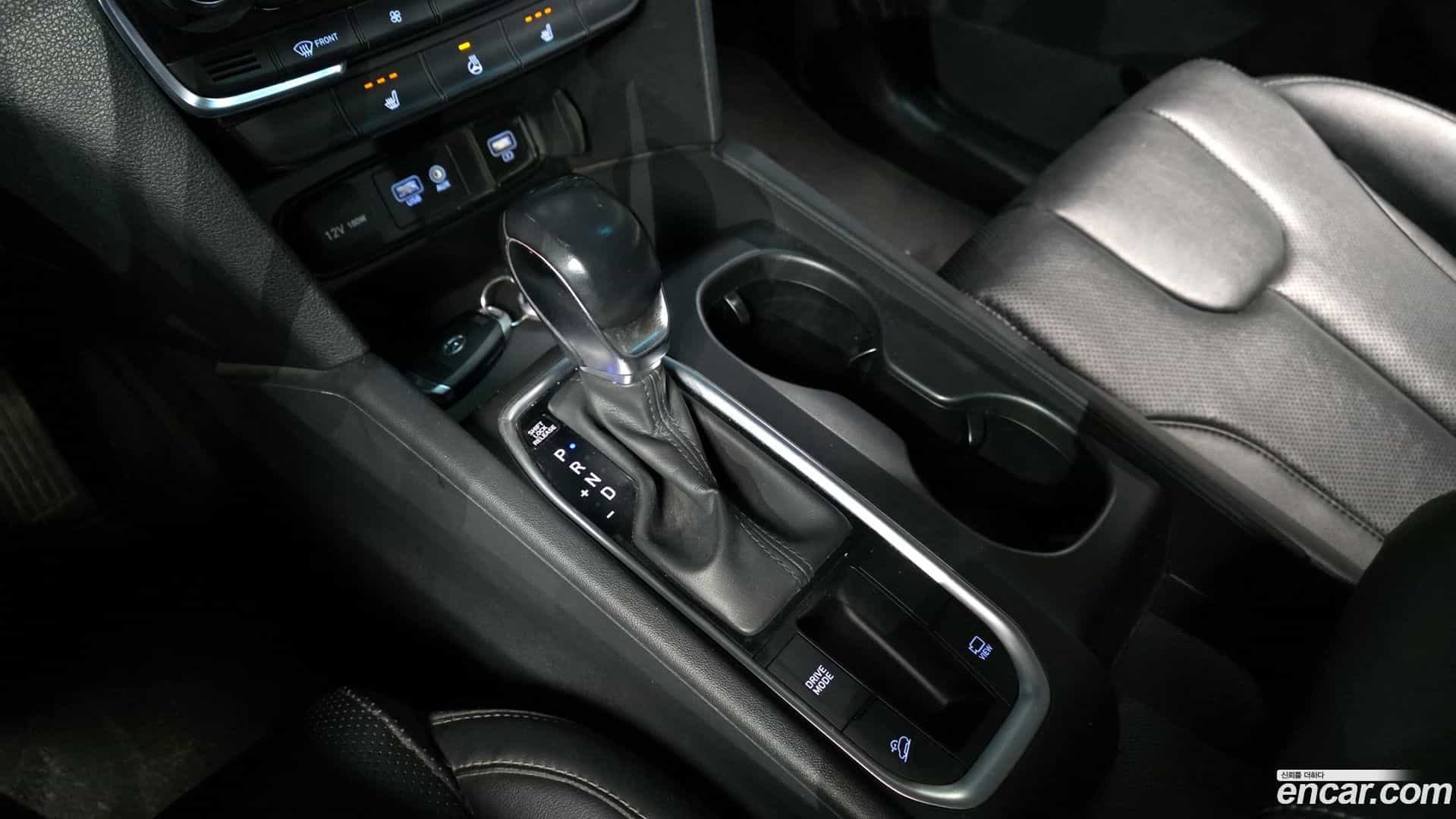 Santafe Hyundai 2020.1-INNER-009
