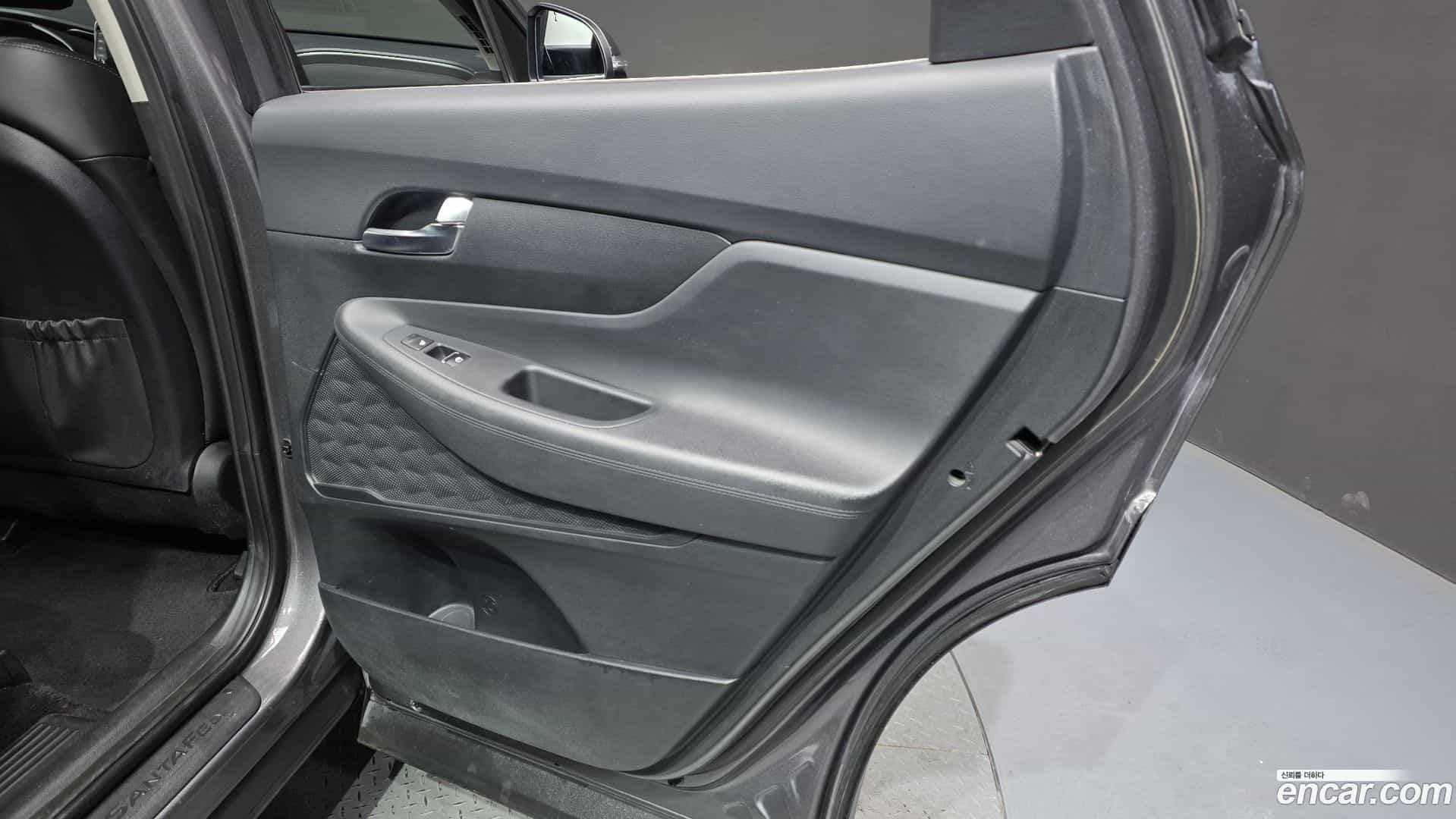 Santafe Hyundai 2020.1-INNER-035