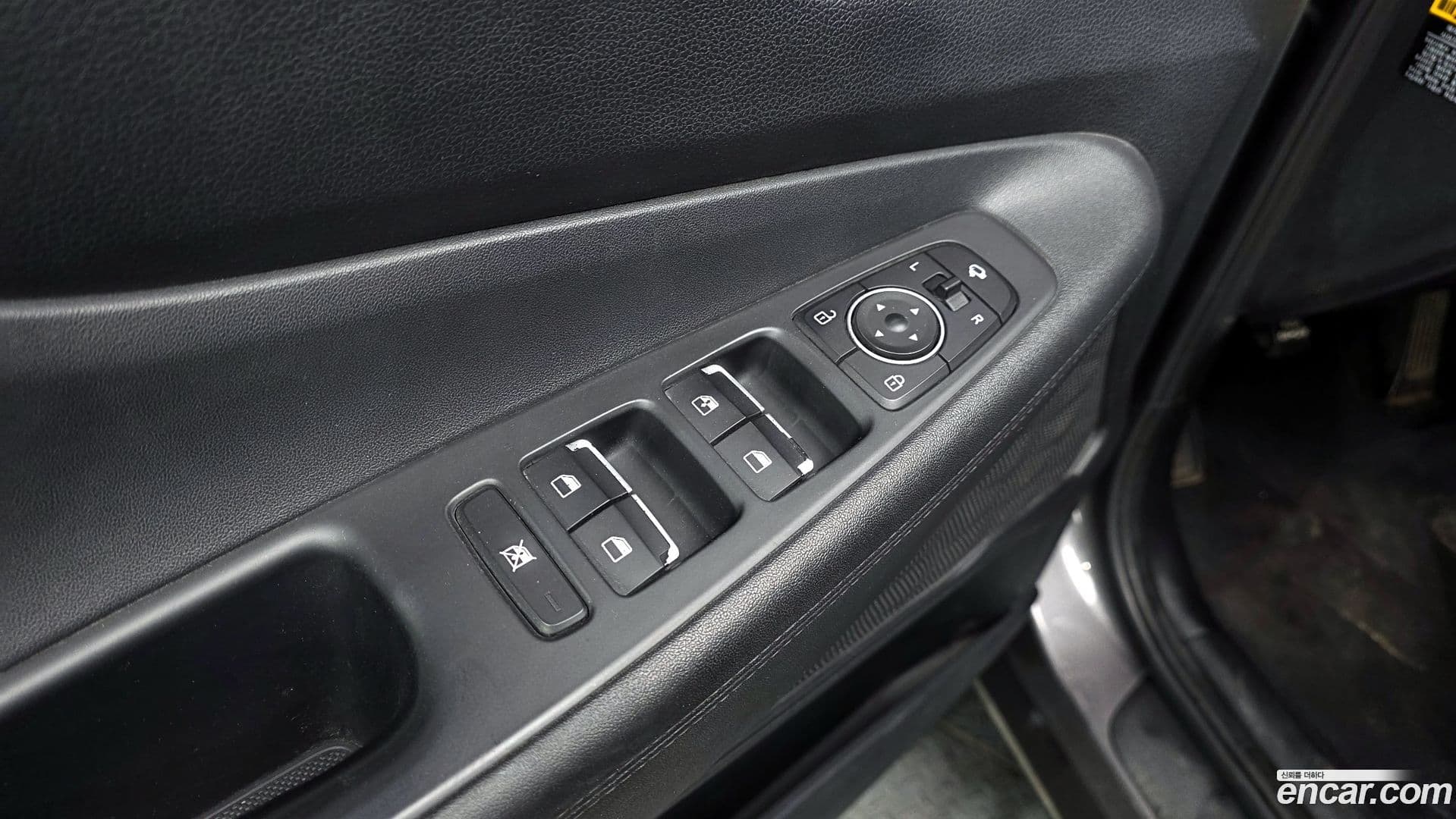 Main__Slider__Photo:Santafe Hyundai 2020.1-29