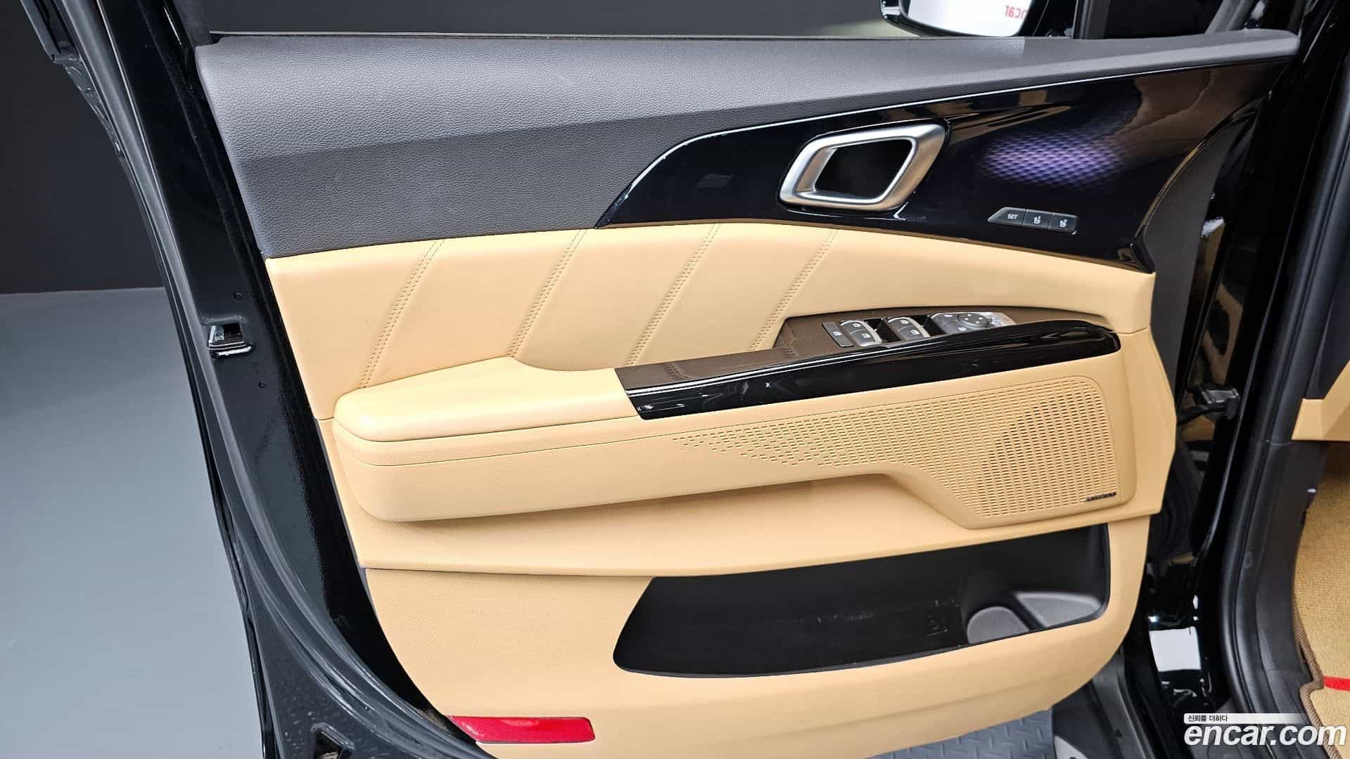 Canival Kia 2023.1-INNER-034