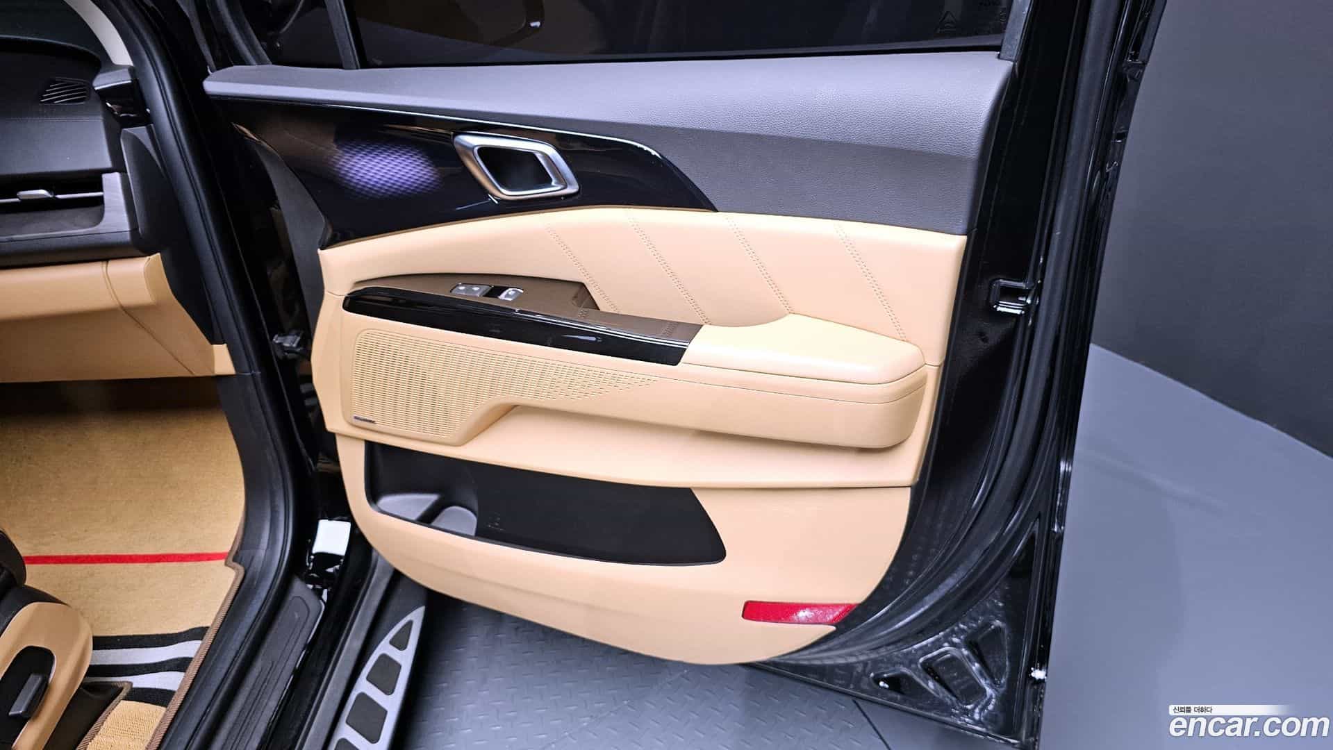 Canival Kia 2023.1-INNER-035