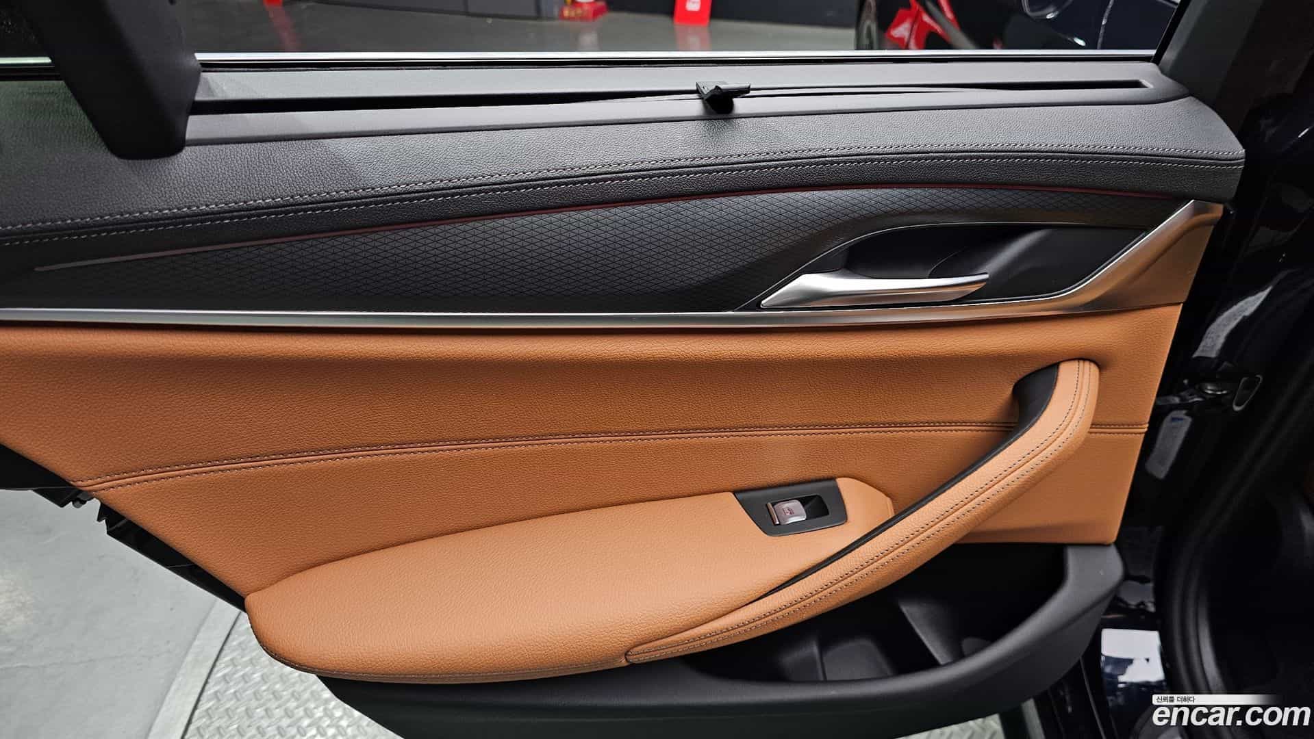 5-Series BMW 2023.3-INNER-035