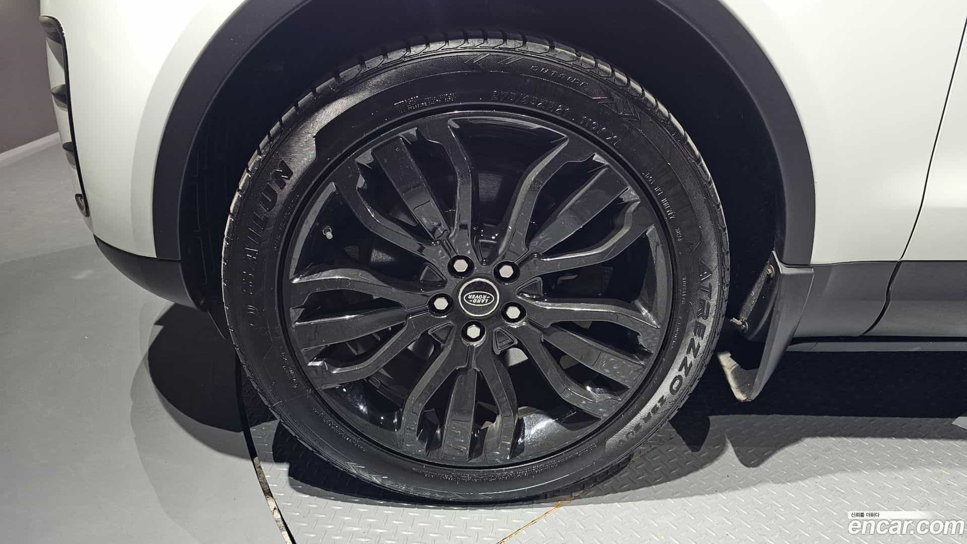 Discovery Land Rover 2017.9-OUTER-005