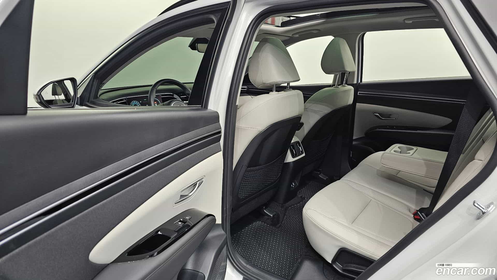 Tucson Hyundai 2023.4-OPTION-015