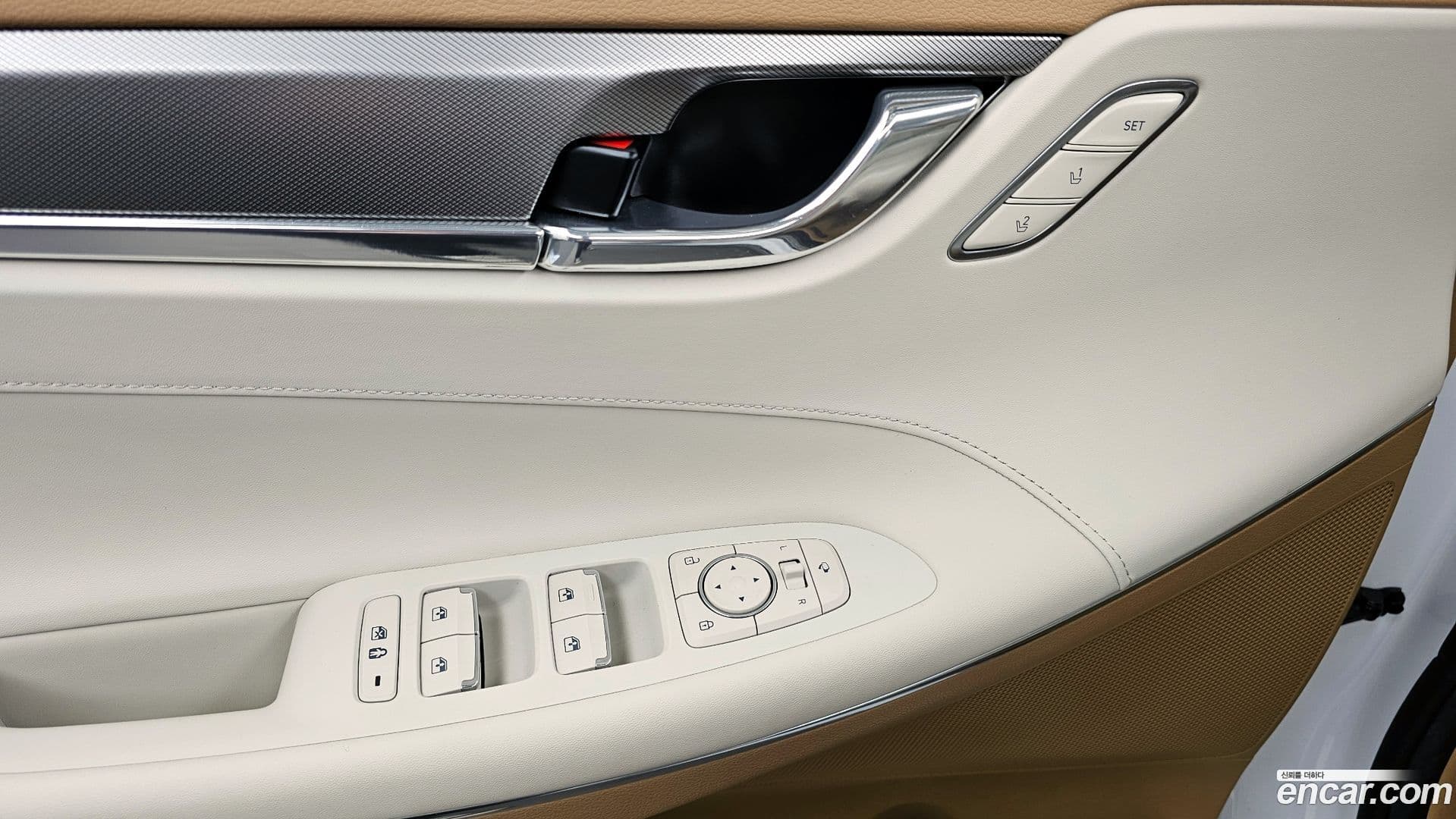 Main__Slider__Photo:Grandeur Hyundai 2021.2-27