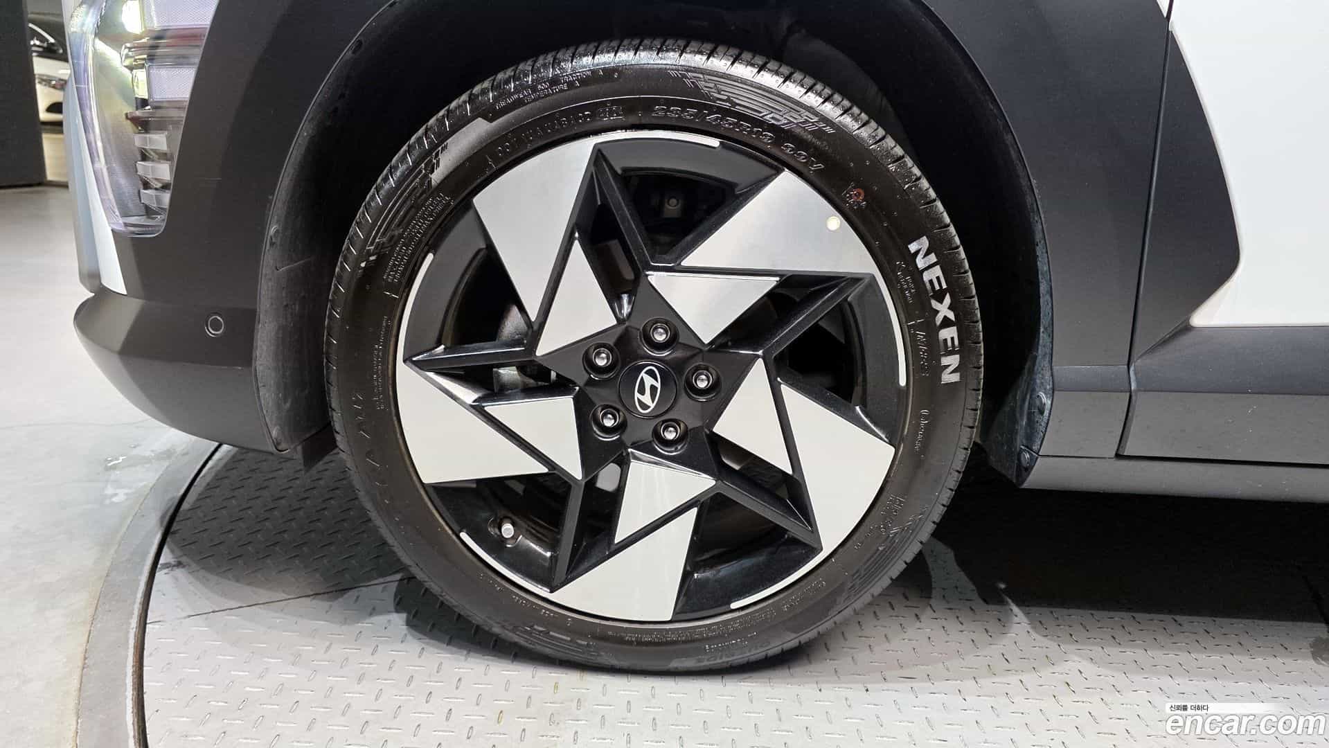 Kona Hyundai 2025.3-OUTER-005