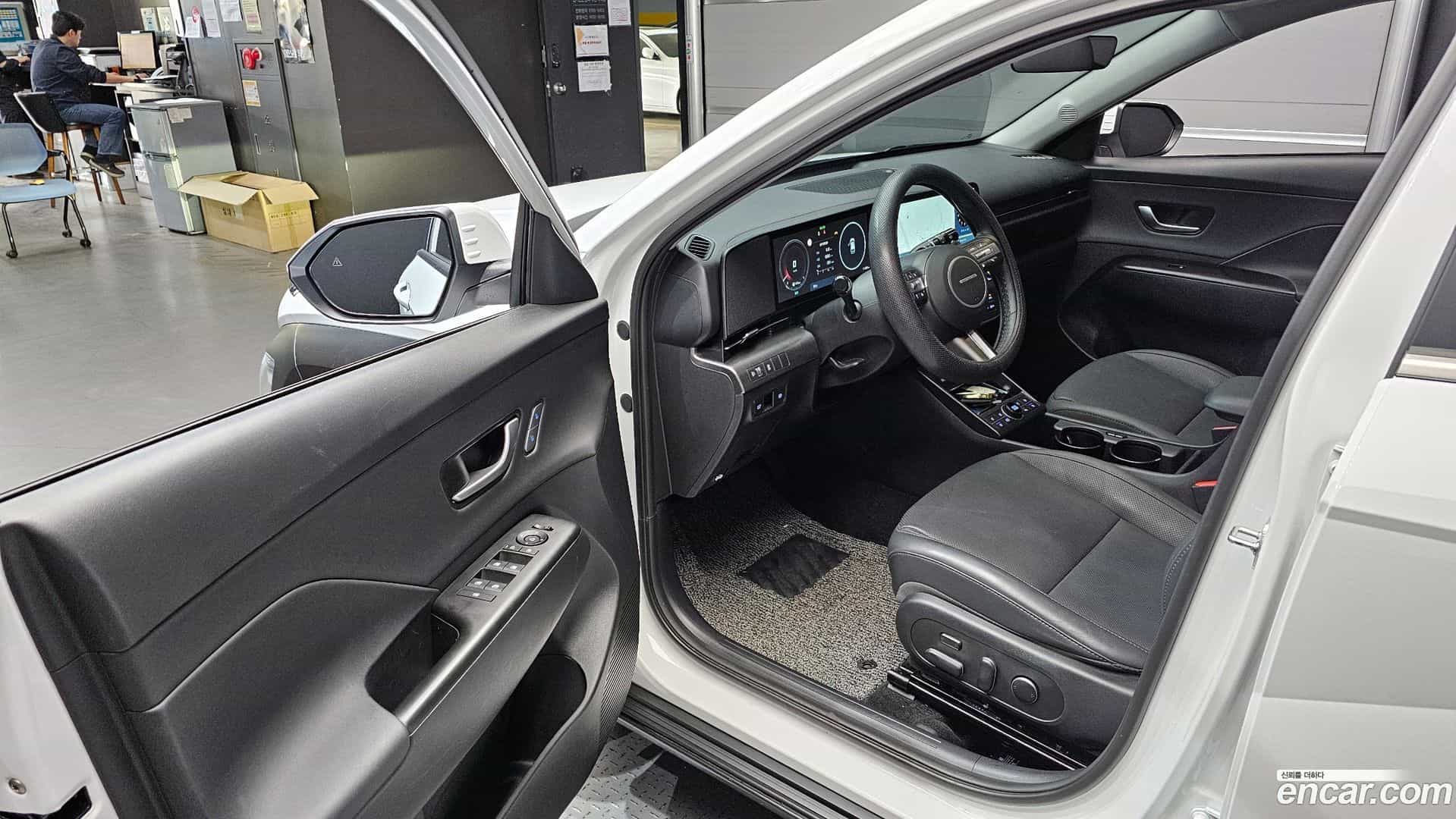 Kona Hyundai 2025.3-INNER-010