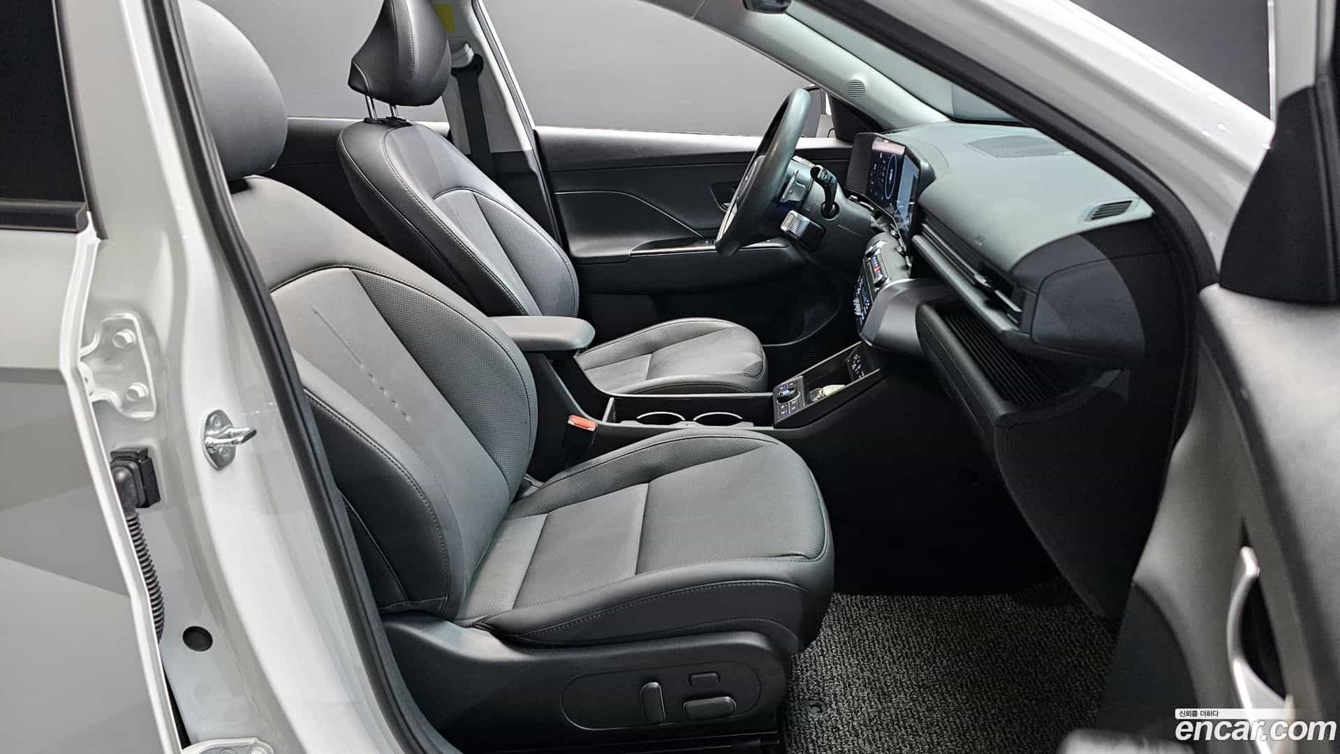 Kona Hyundai 2025.3-OPTION-015