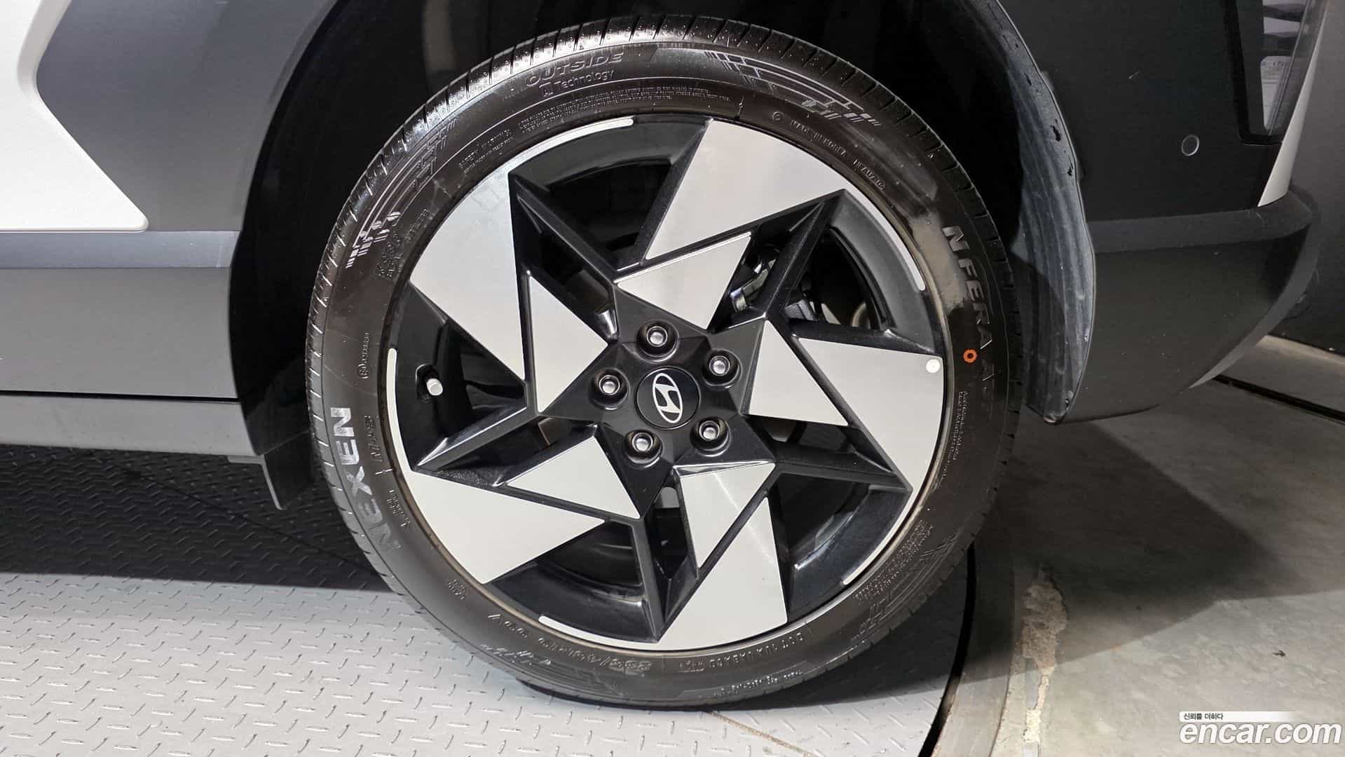 Kona Hyundai 2025.3-OUTER-031
