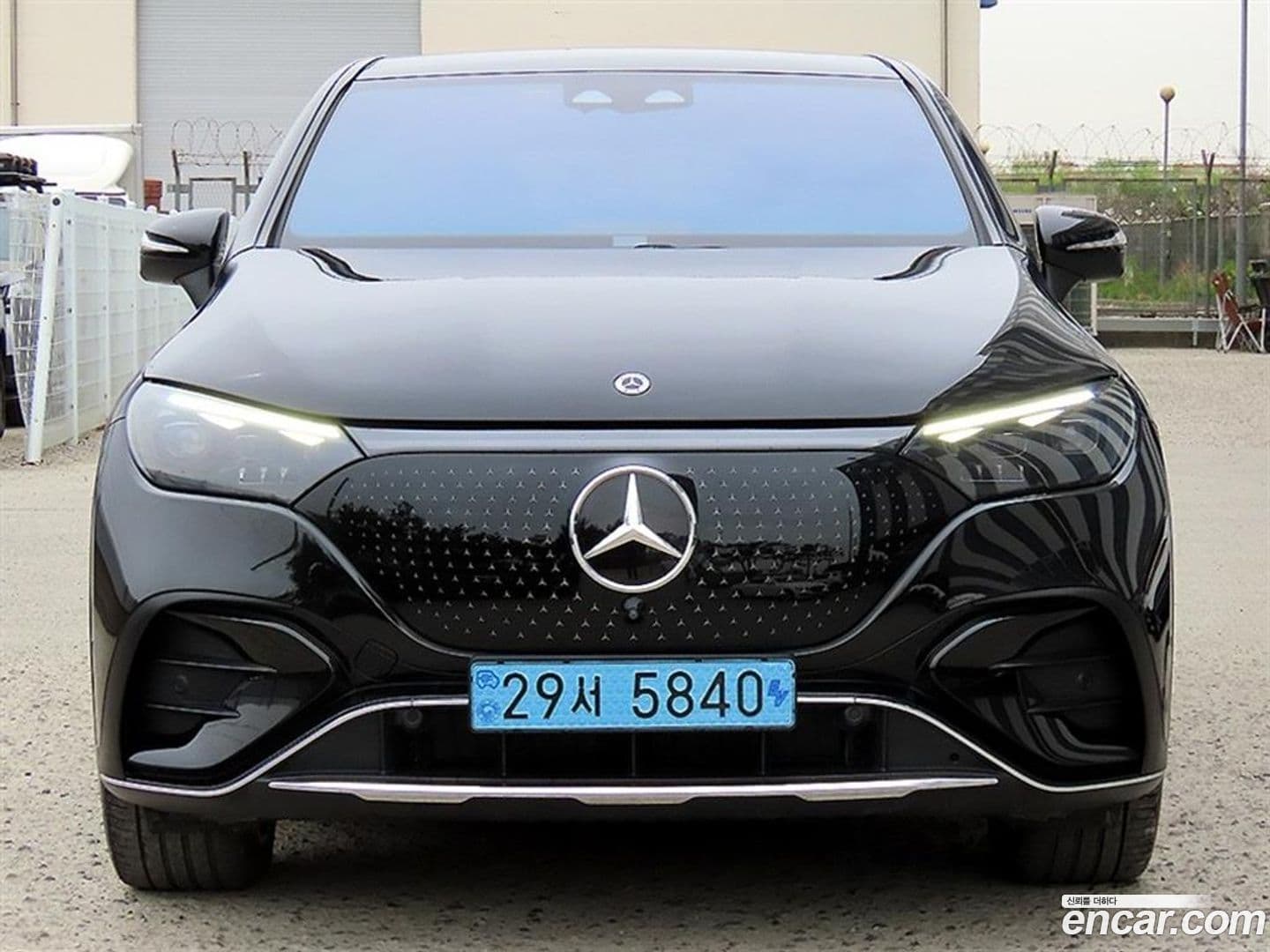 Main__Slider__Photo:EQE Mercedes-Benz 2023.11-0
