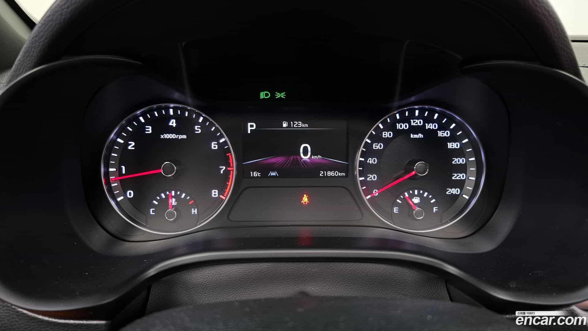 K3 Kia 2021.11-INNER-008