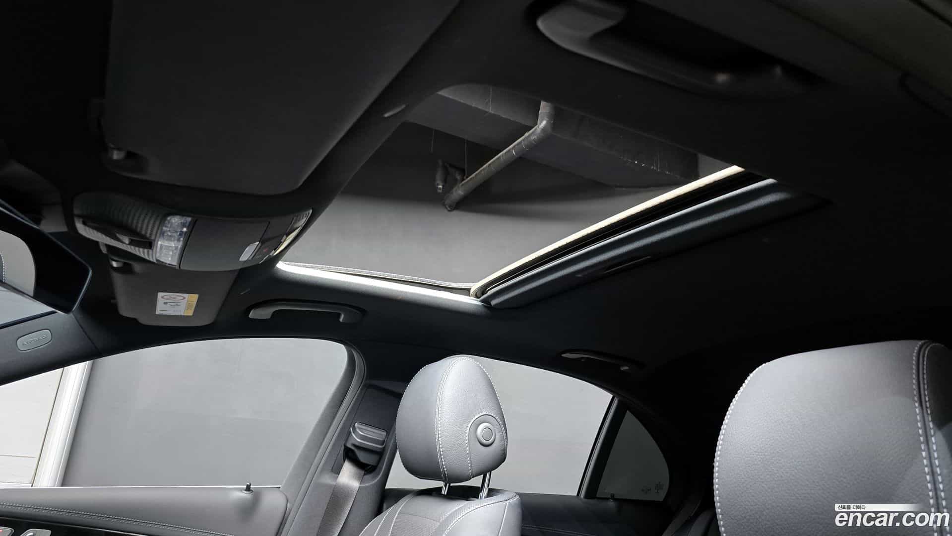 E-Class Mercedes-Benz 2022.11-OPTION-023