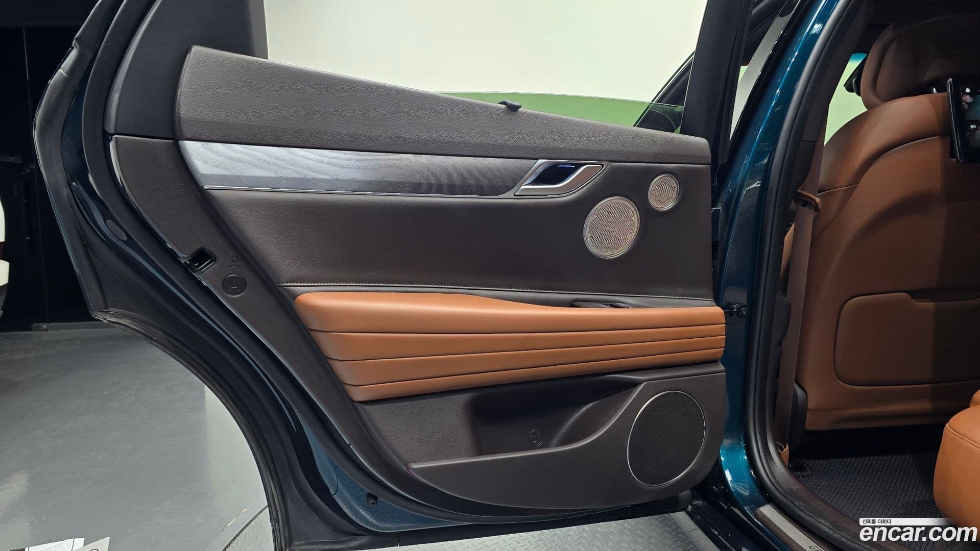 Main__Slider__Photo:G80 Genesis 2022.11-24