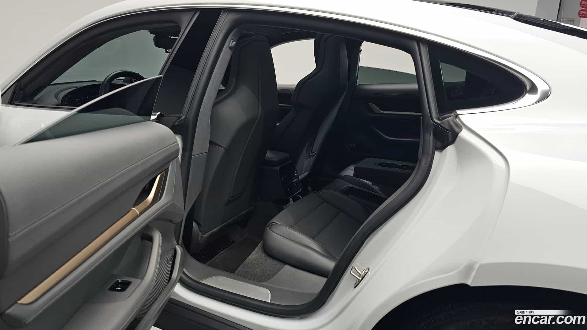 Taycan Porsche 2021.5-OPTION-015