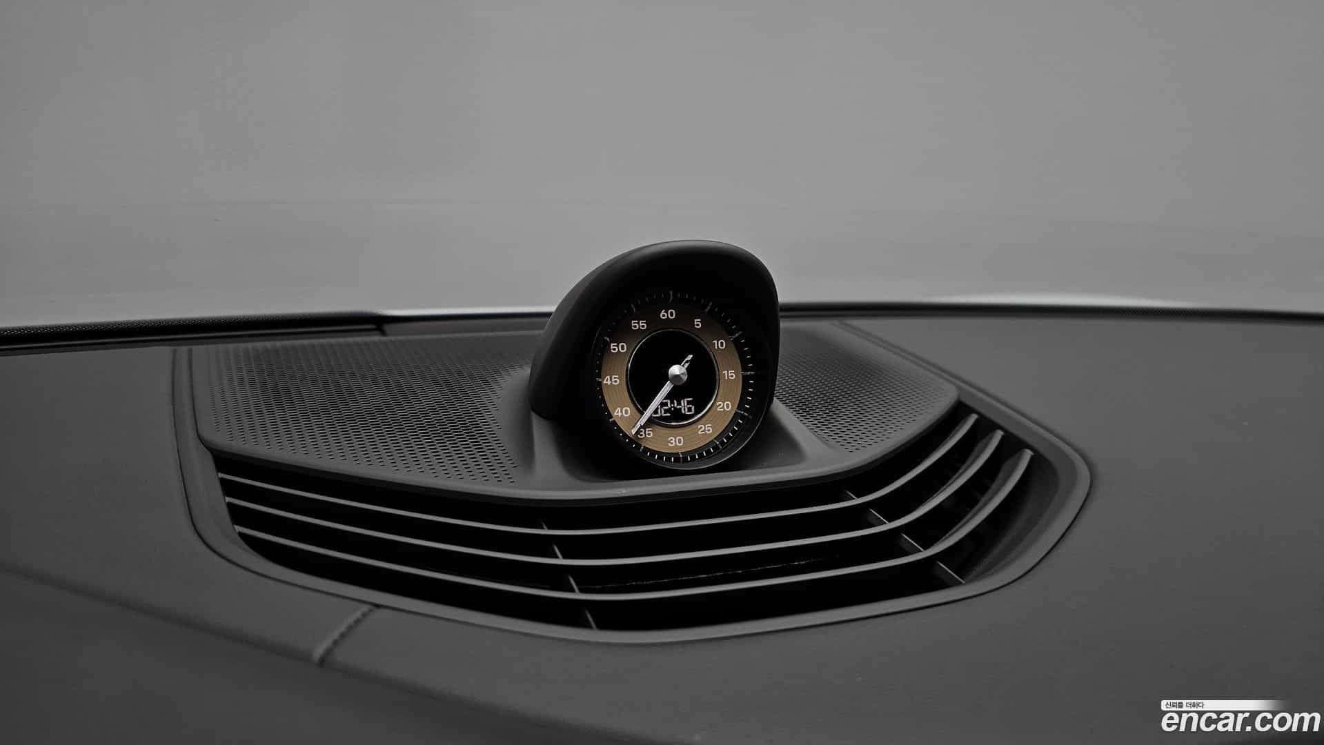Taycan Porsche 2021.5-OPTION-047