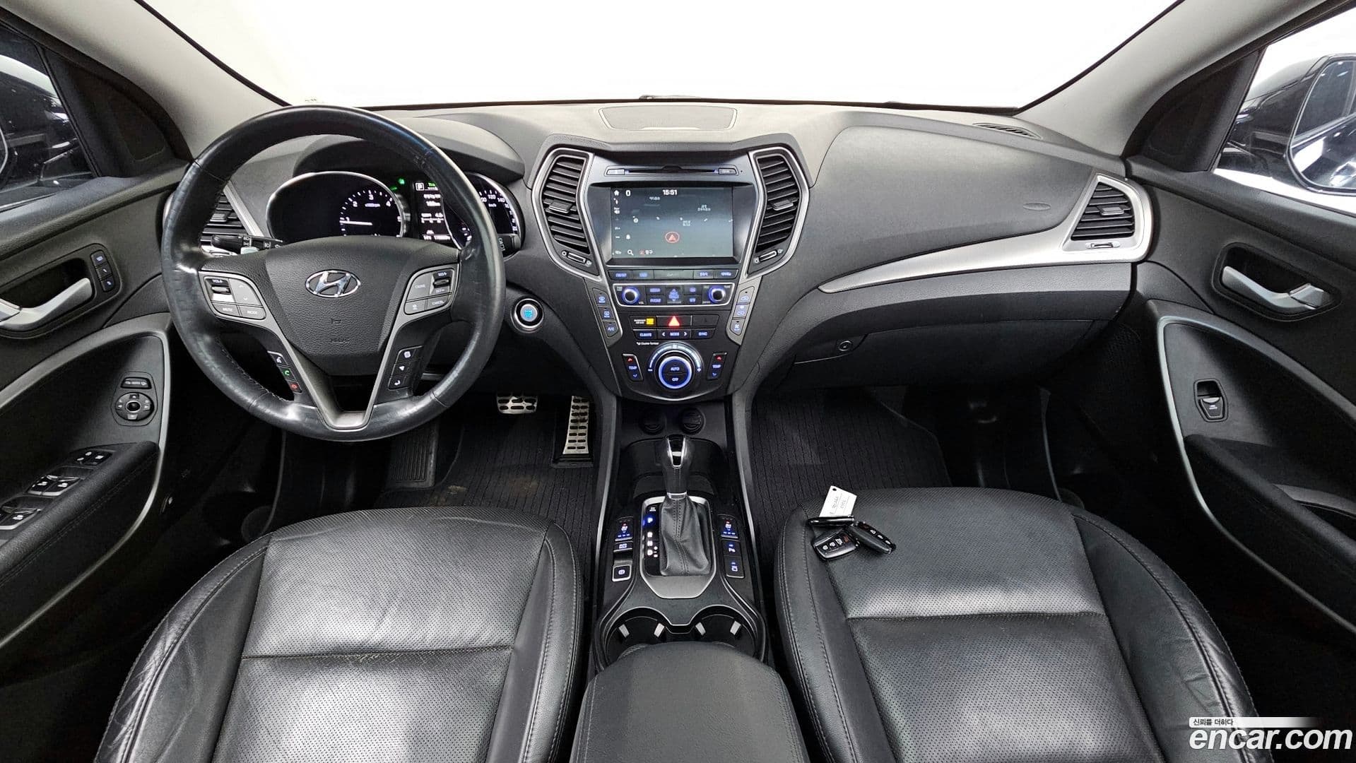 Main__Slider__Photo:Maxcruz Hyundai 2016.11-6