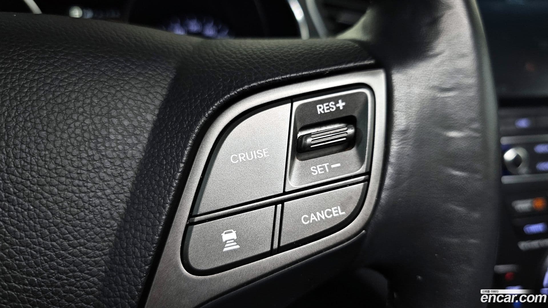 Main__Slider__Photo:Maxcruz Hyundai 2016.11-13