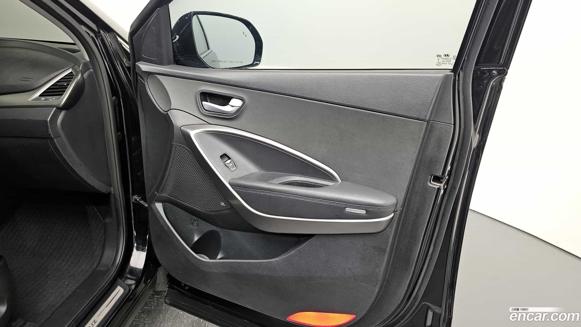 Maxcruz Hyundai 2016.11-INNER-034