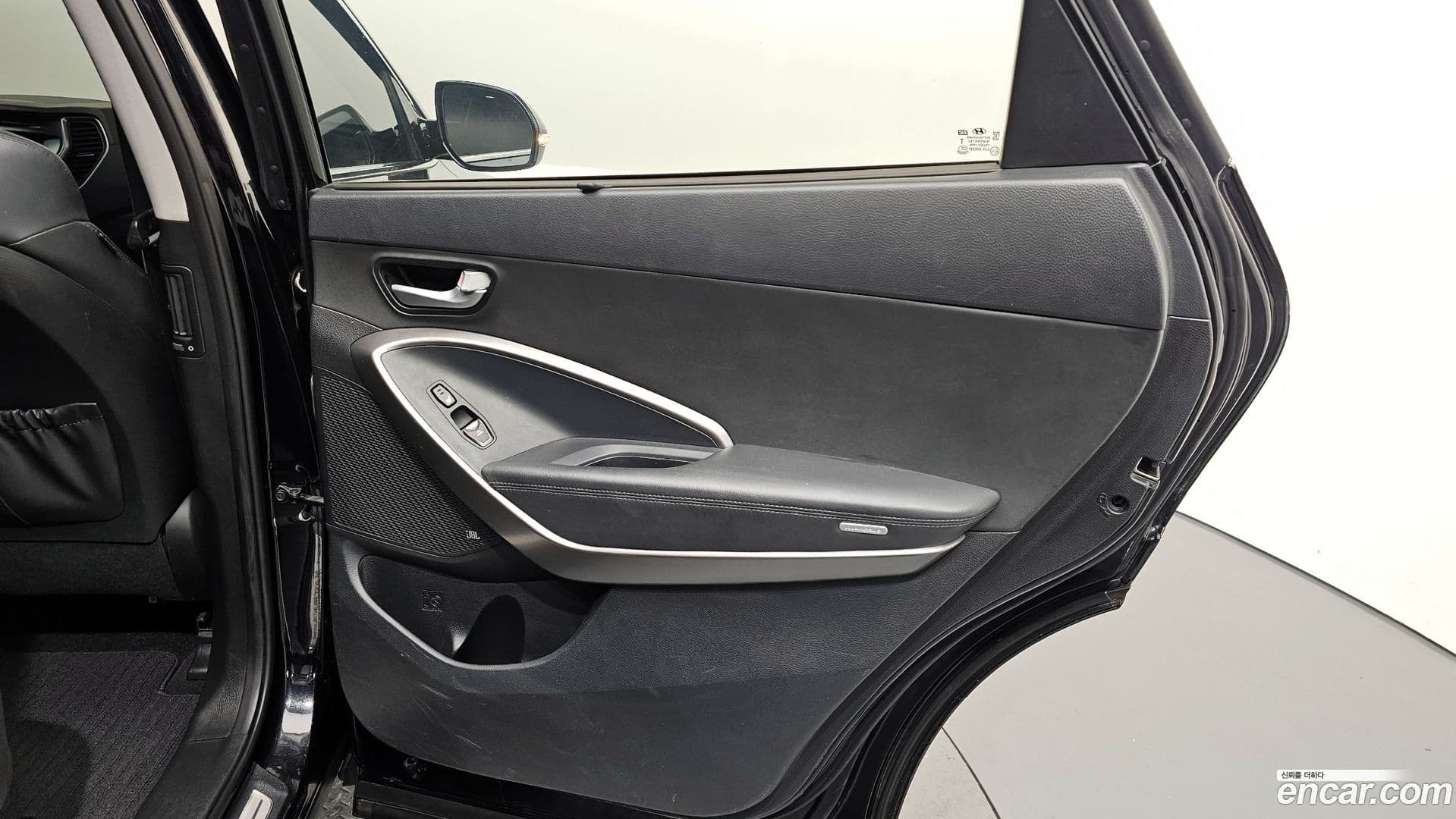 Main__Slider__Photo:Maxcruz Hyundai 2016.11-26