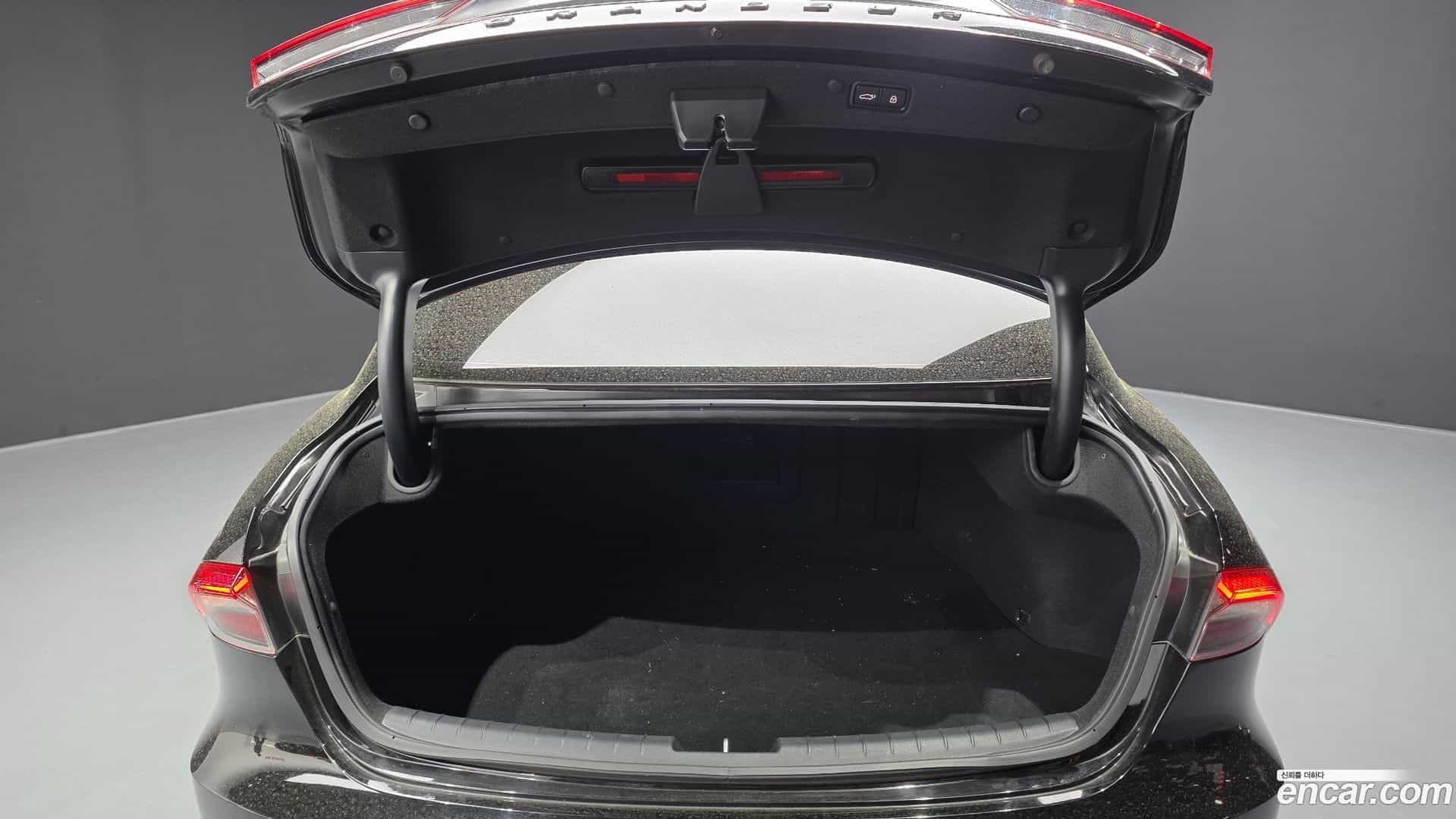 Grandeur Hyundai 2022.2-OPTION-024