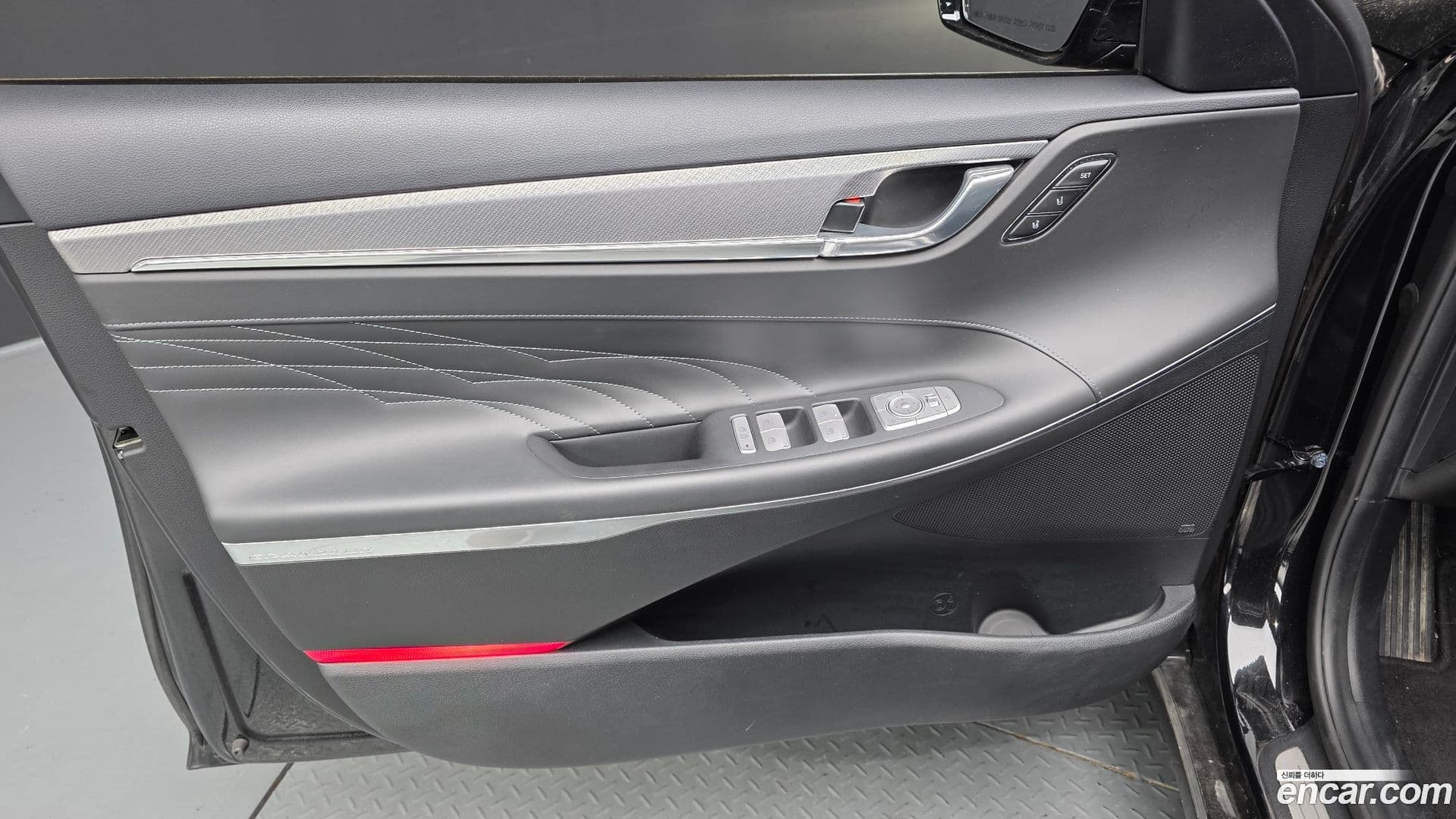 Main__Slider__Photo:Grandeur Hyundai 2022.2-23