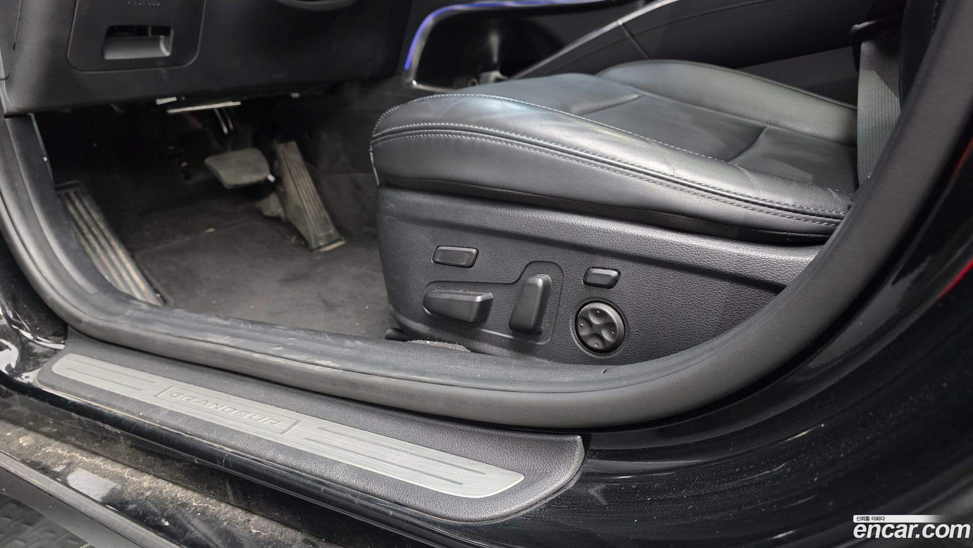 Main__Slider__Photo:Grandeur Hyundai 2022.2-31