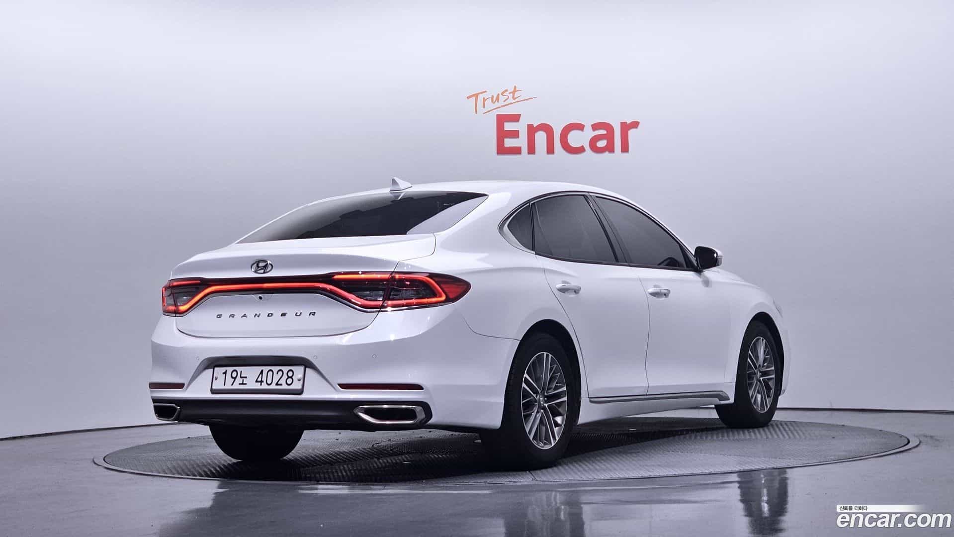 Grandeur Hyundai 2017.5-OUTER-002