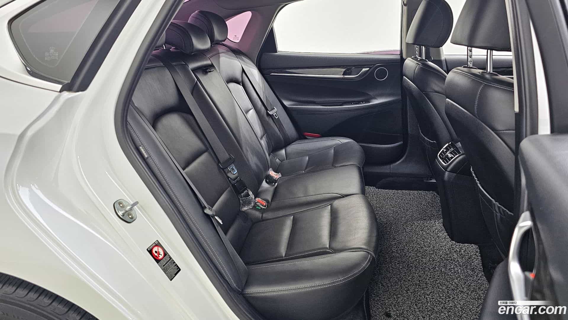 Grandeur Hyundai 2017.5-OPTION-016