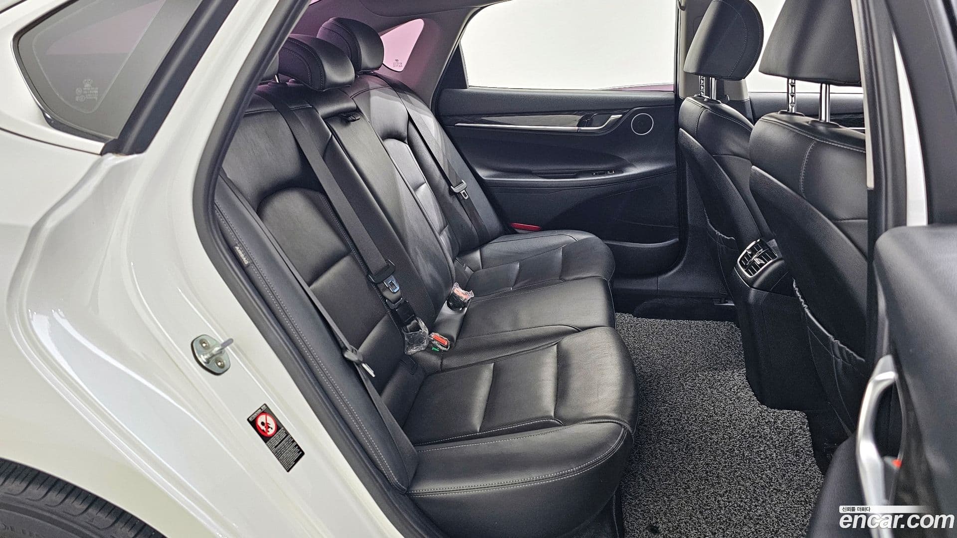Main__Slider__Photo:Grandeur Hyundai 2017.5-11