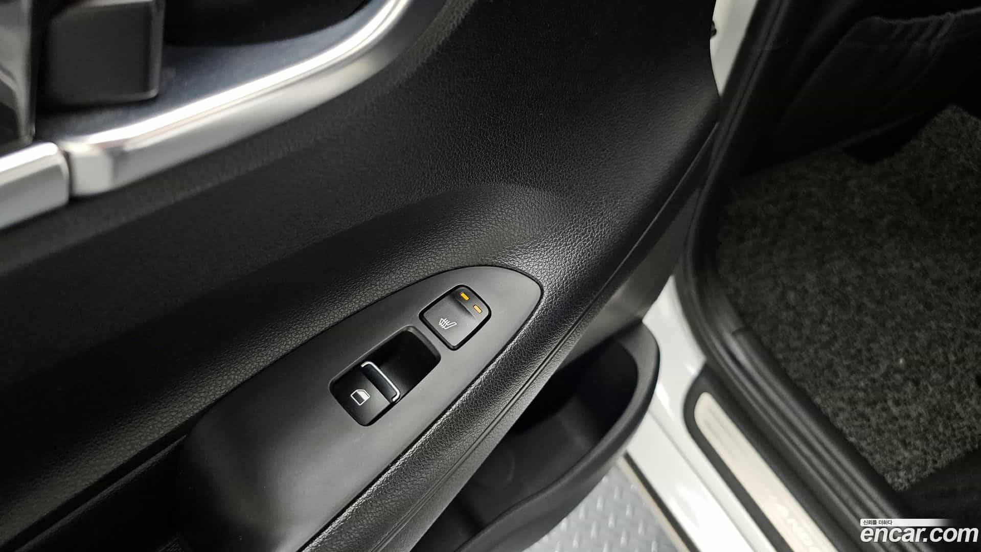 Grandeur Hyundai 2017.5-OPTION-022