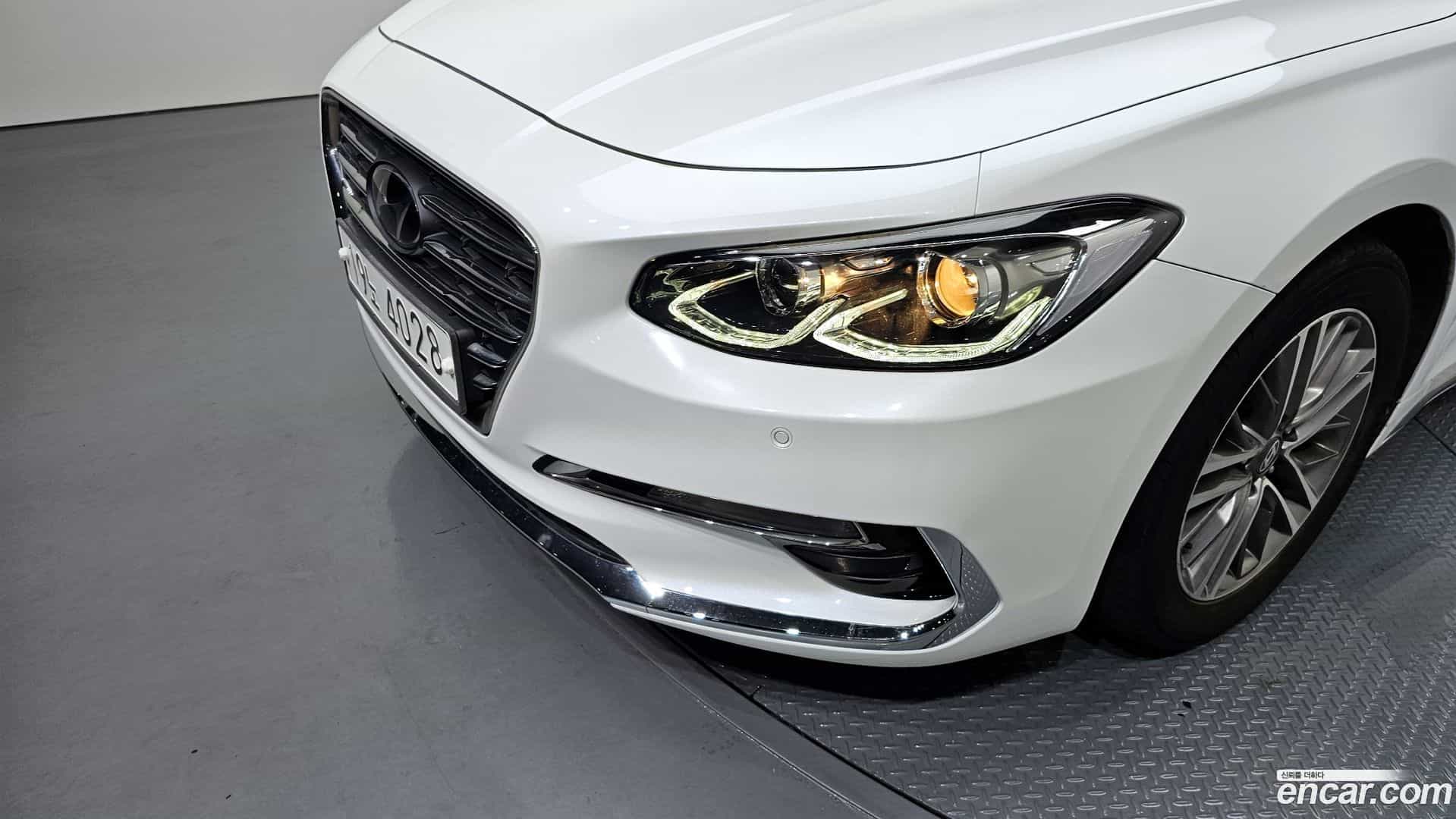 Grandeur Hyundai 2017.5-OUTER-032