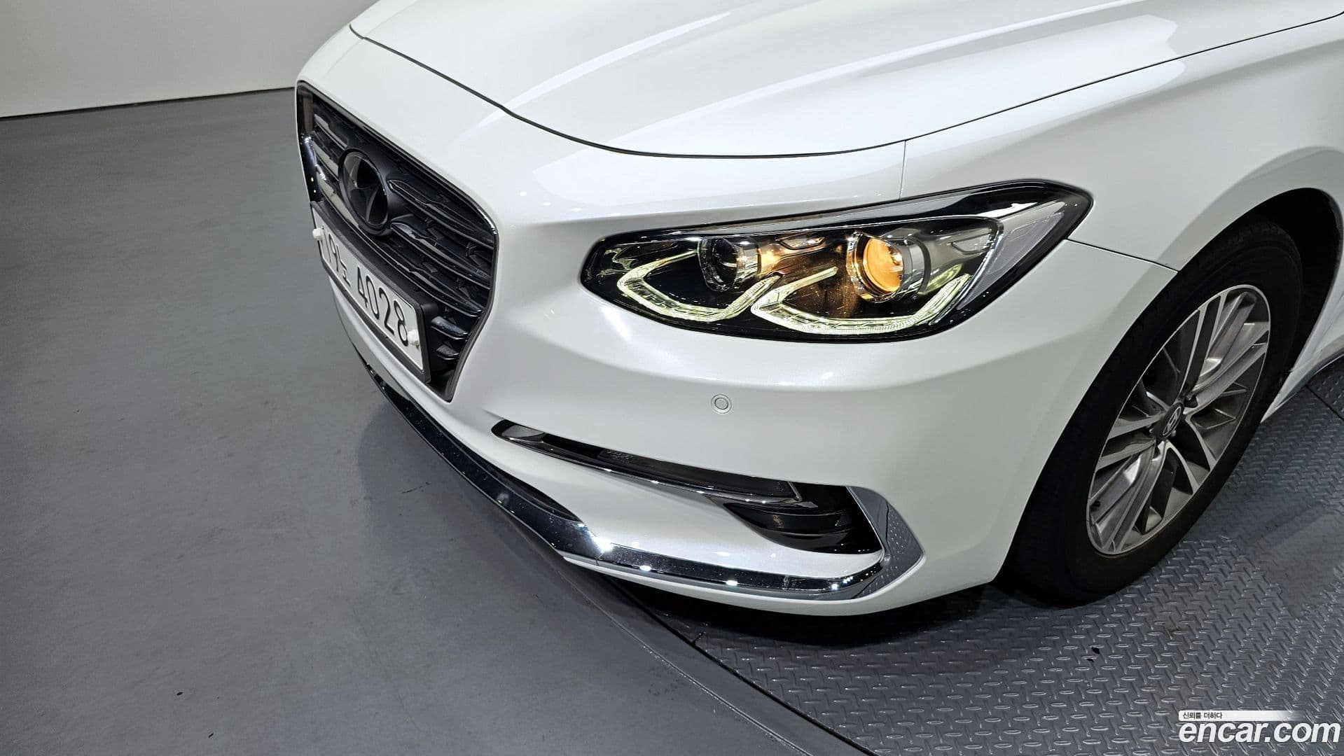 Main__Slider__Photo:Grandeur Hyundai 2017.5-21