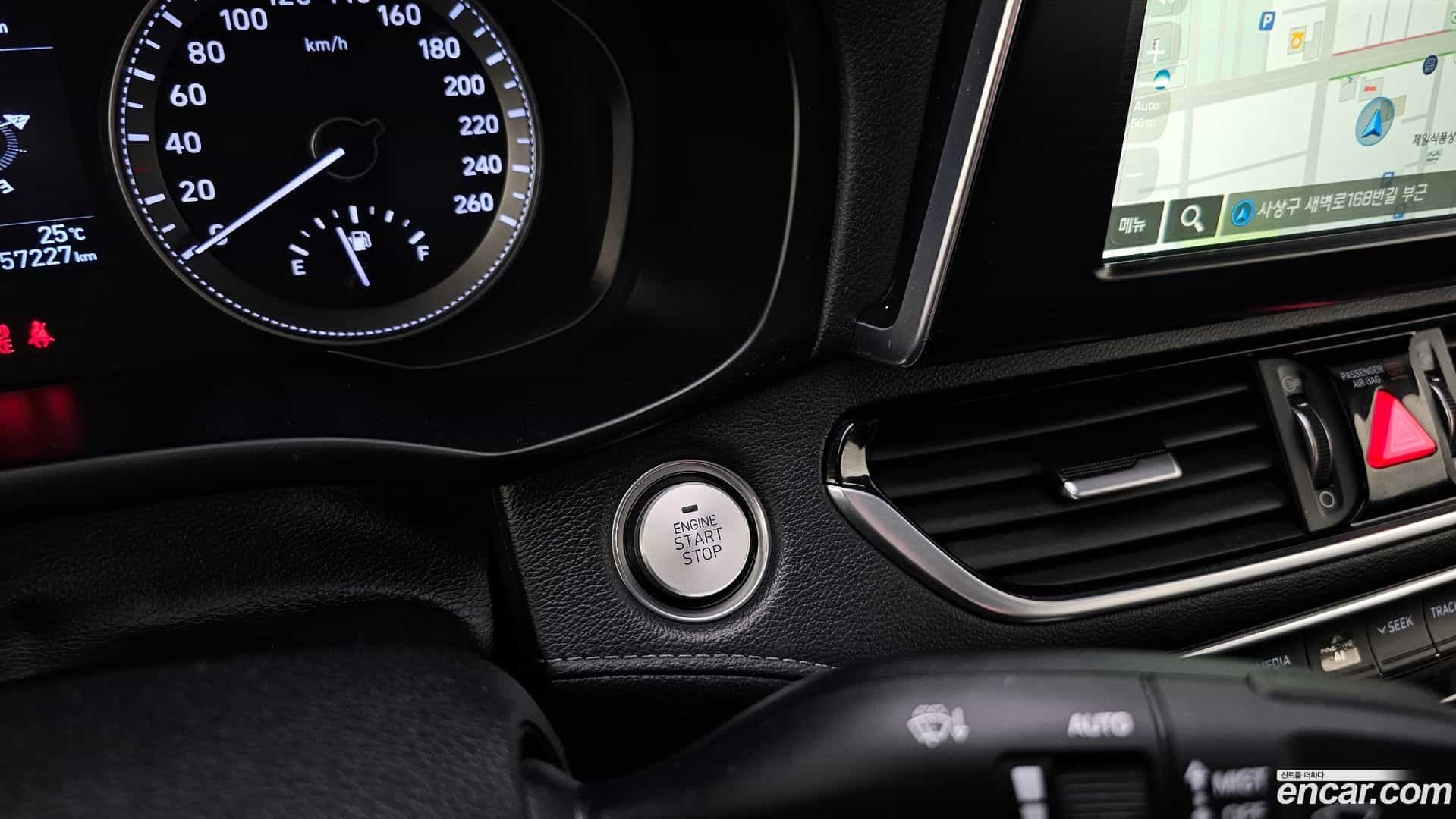 Grandeur Hyundai 2017.5-OPTION-042