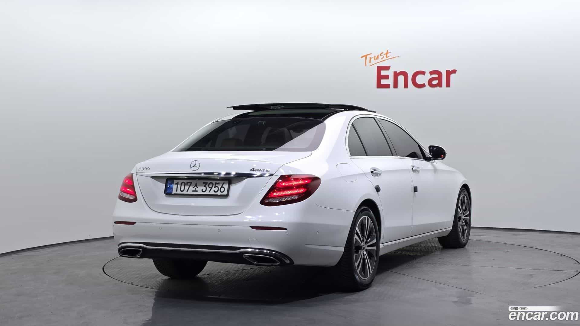 E-Class Mercedes-Benz 2018.9-OUTER-002
