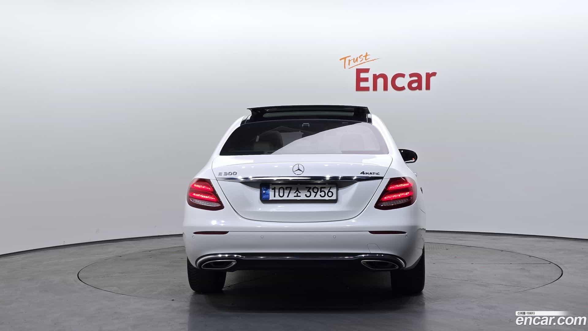 E-Class Mercedes-Benz 2018.9-OUTER-004